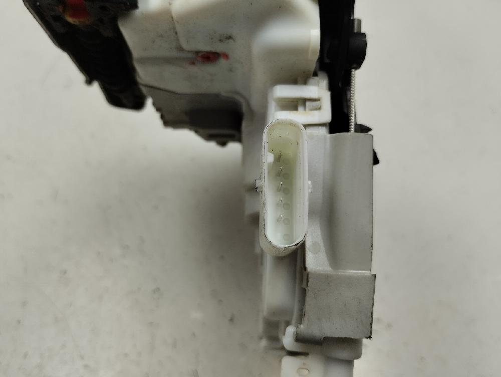 CERRADURA PUERTA TRASERA IZQUIERDA AUDI A4 2.0 TDI MT 150CV