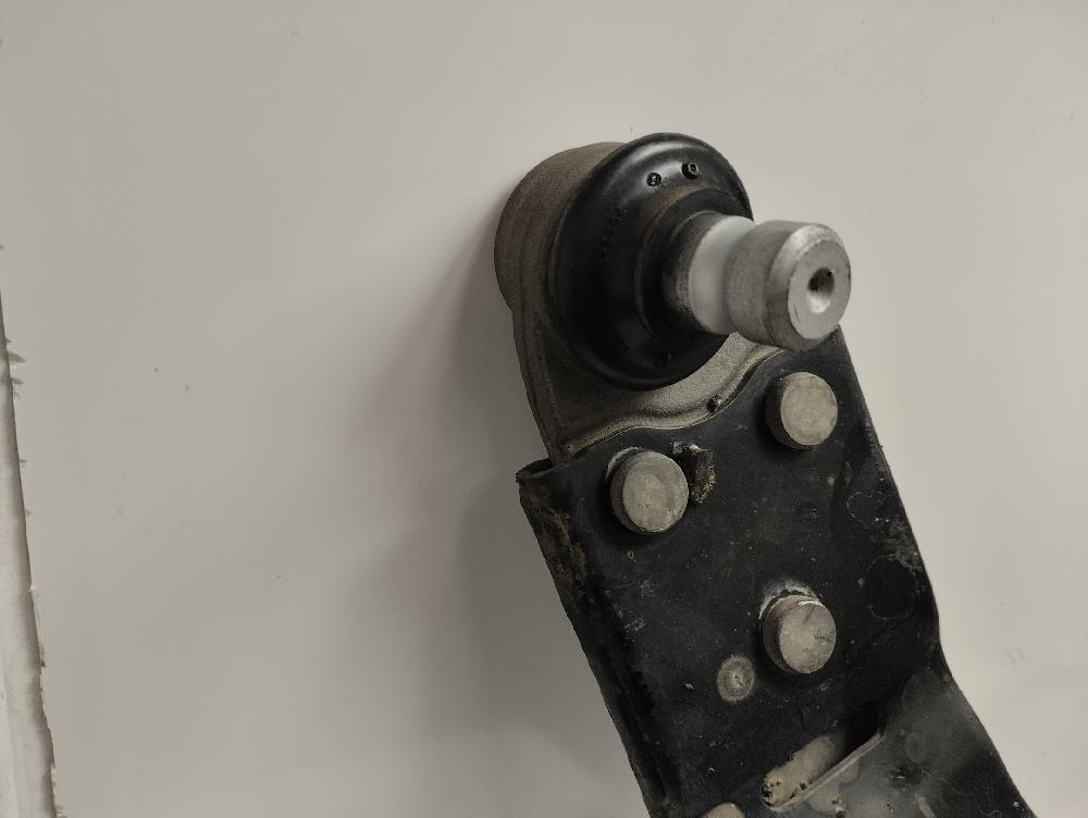 BRAZO SUSPENSION INFERIOR DELANTERO DERECHO FORD TRANSIT CONNECT 1.5 MT 100CV | 74KW