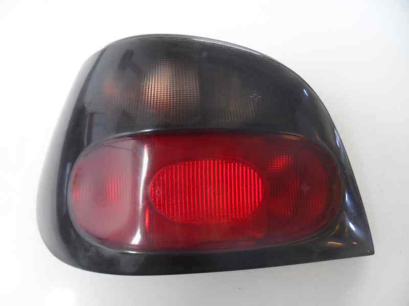 PILOTO TRASERO IZQUIERDO RENAULT MEGANE 1996 2.0 MT 115CV