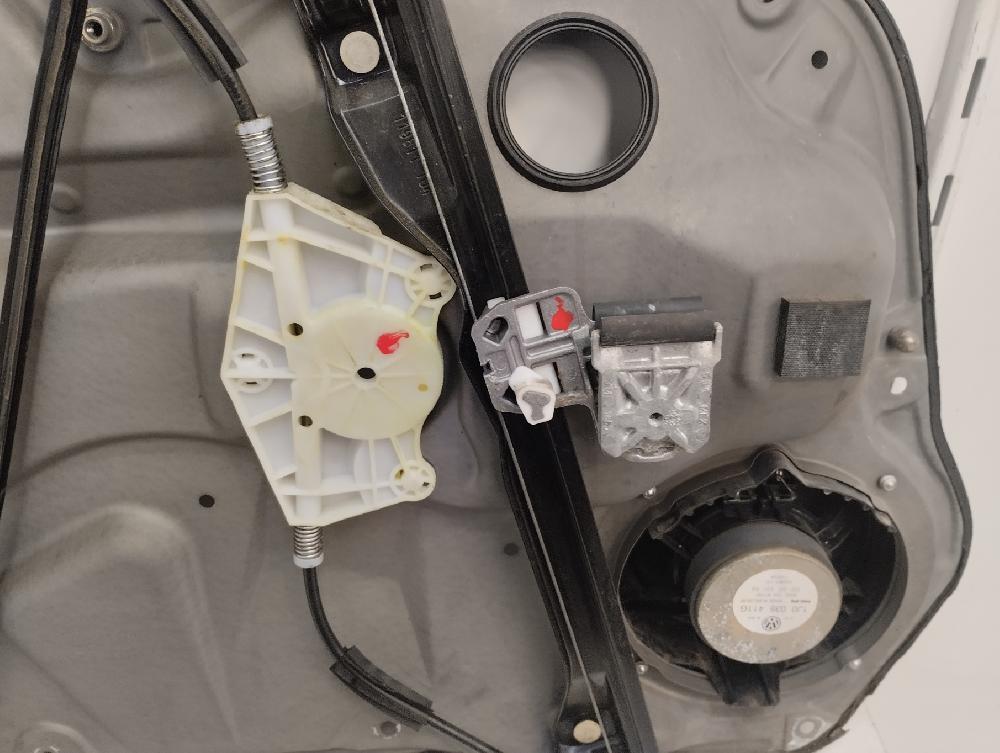 ELEVALUNAS DELANTERO DERECHO VOLKSWAGEN BORA 1.6 16V MT 105CV | 77KW