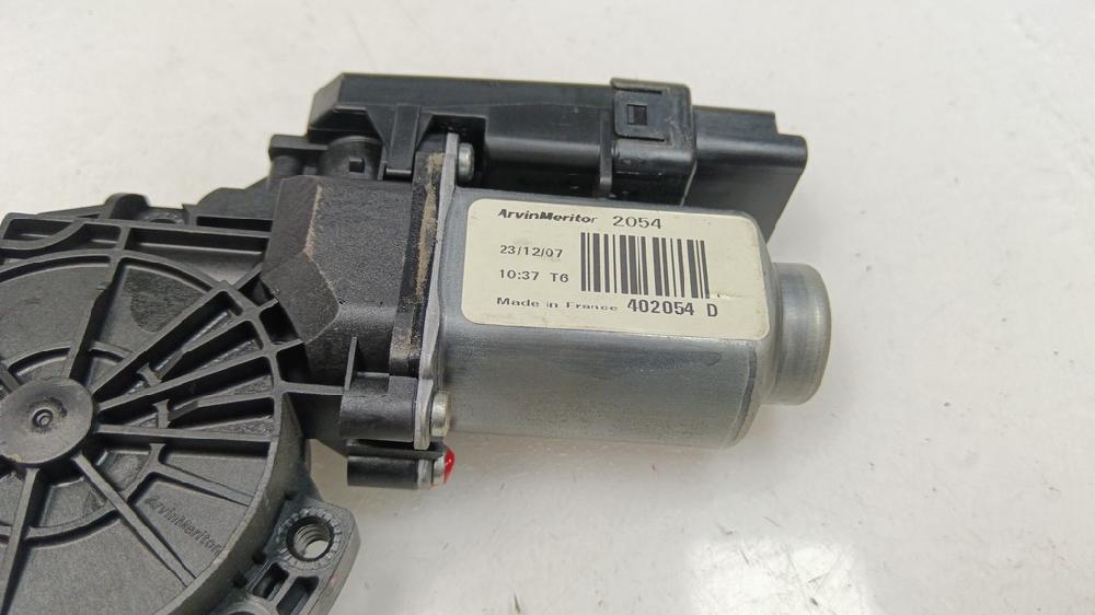 MOTOR ELEVALUNAS DELANTERO DERECHO KIA CEED 1.6 MT 115CV | 86KW