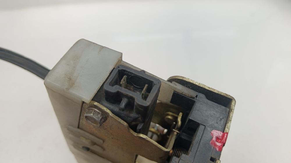 CERRADURA PUERTA DELANTERA DERECHA RENAULT CLIO 1.1 MT 60CV