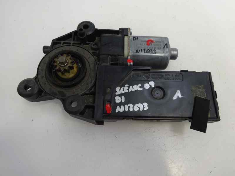 MOTOR ELEVALUNAS DELANTERO IZQUIERDO RENAULT SCENIC 1.5 DCI MT 106CV