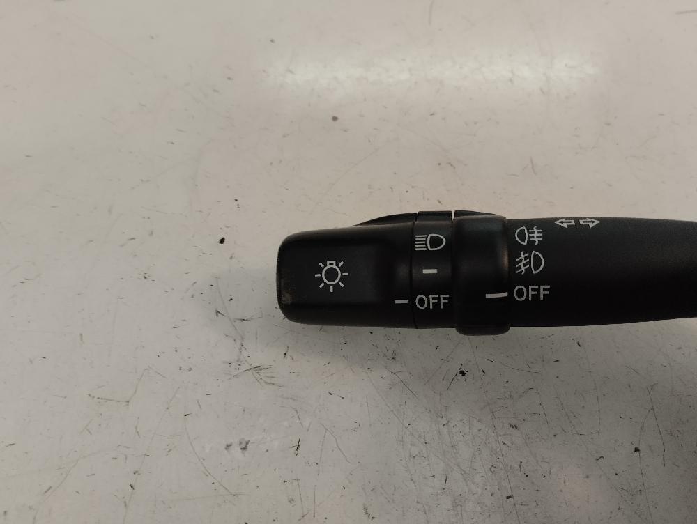 MANDO LUCES TOYOTA COROLLA VERSO 2.2 TD MT 136CV