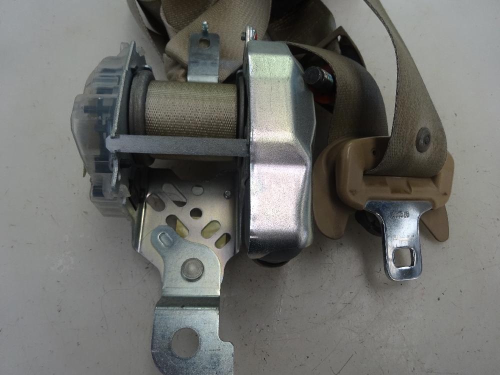 CINTURON SEGURIDAD DELANTERO DERECHO KIA CARENS 2.0 CRDI MT 140CV