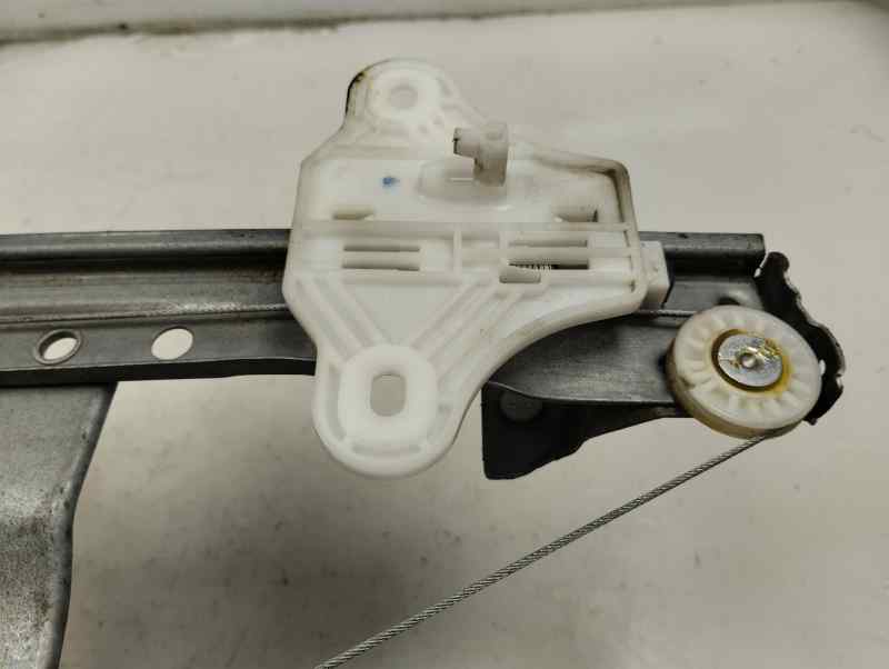 ELEVALUNAS TRASERO IZQUIERDO RENAULT CLIO 0.9 TSE MT 90CV