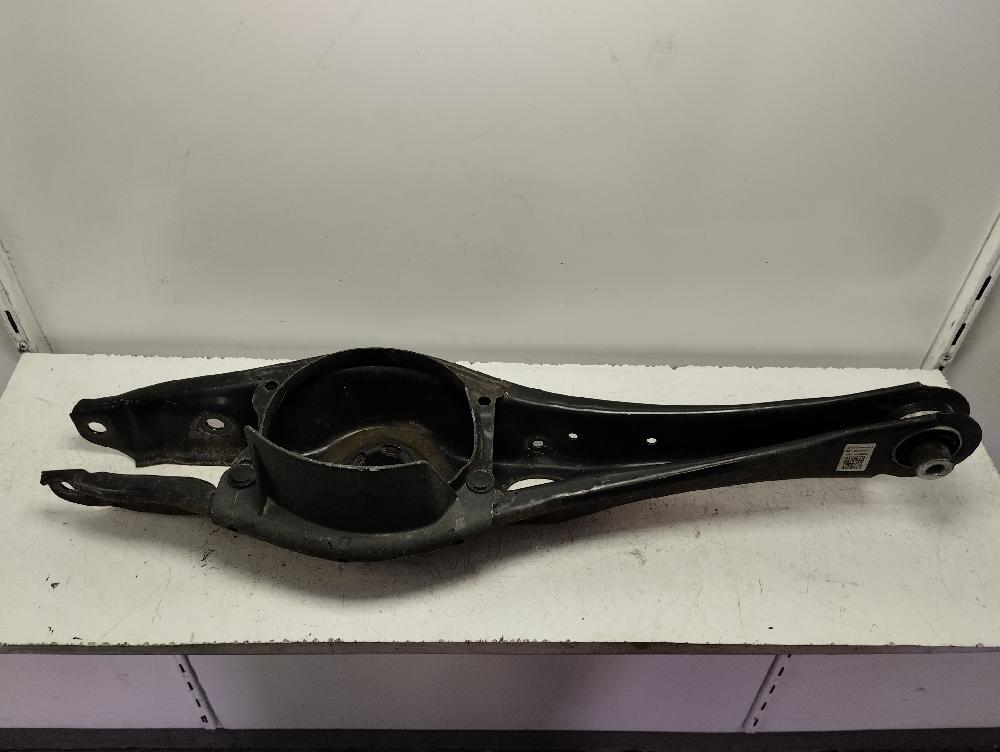 BRAZO SUSPENSION INFERIOR TRASERO DERECHO AUDI A3 1.5 MT 150CV | 110KW