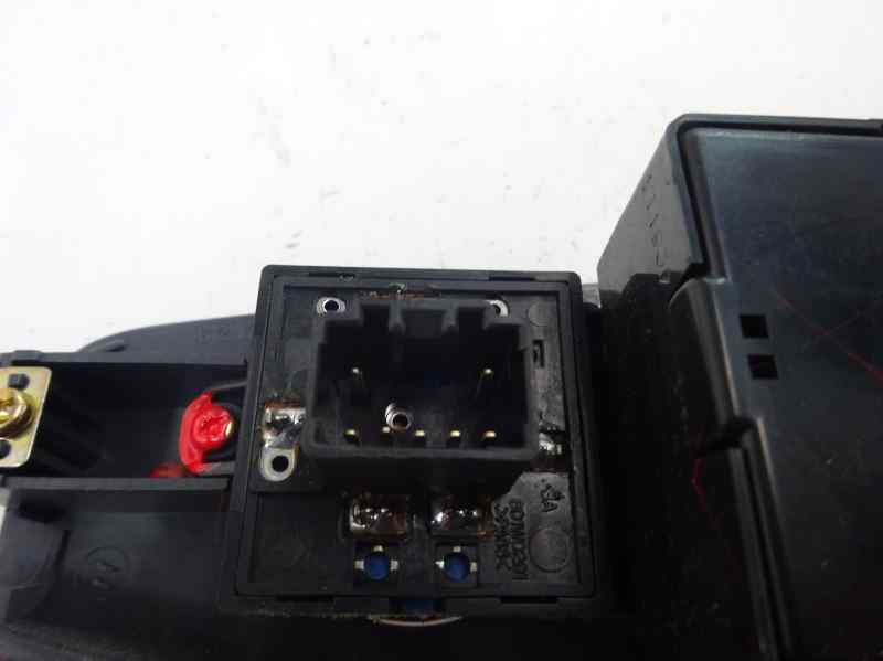 MANDO ELEVALUNAS DELANTERO IZQUIERDO KIA CERATO 2.0 MT 175CV | 129KW