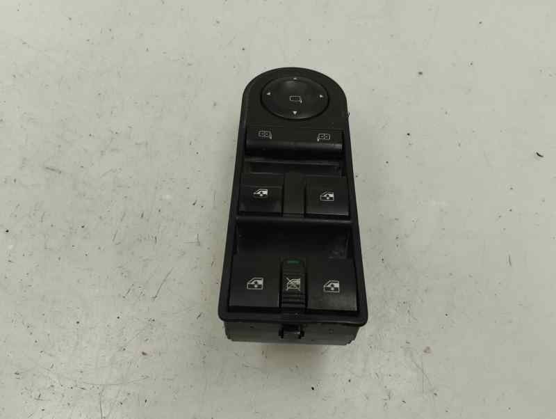 MANDO ELEVALUNAS DELANTERO IZQUIERDO OPEL ZAFIRA 1.7 CDTI MT 110CV