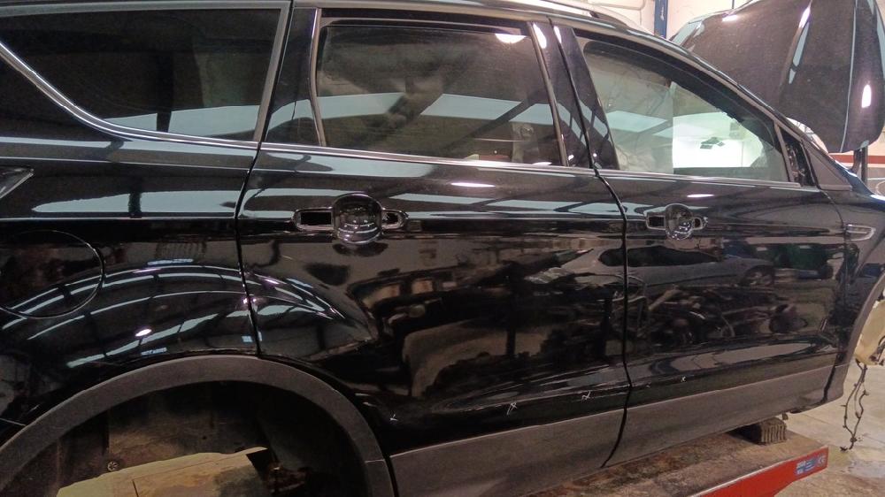 PUERTA TRASERA DERECHA FORD KUGA 1.5 MT 120CV