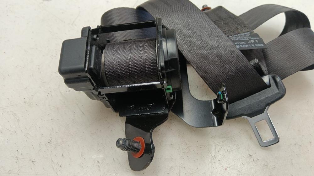 CINTURON SEGURIDAD TRASERO DERECHO KIA CEED 1.4 MT 90CV | 66KW