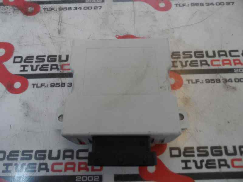 CAJA RELES FUSIBLES TOYOTA AVENSIS 2003 2.0 D MT 116CV | 85KW
