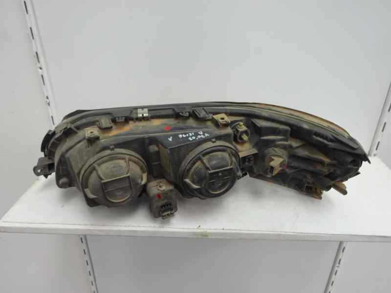 FARO DERECHO VOLVO V70 2.4 TD MT 130CV