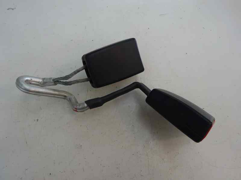ANCLAJE CINTURON TRASERO IZQUIERDO AUDI A3 2.0 TDI MT QUATTRO 140CV
