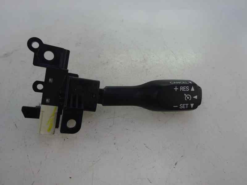 MANDO MULTIFUNCION TOYOTA COROLLA VERSO 2.2 TD MT 136CV