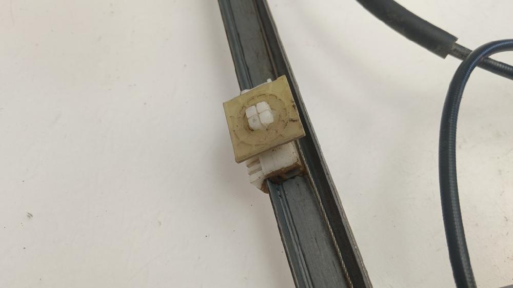 ELEVALUNAS TRASERO DERECHO PEUGEOT 106 1.1 MT 60CV | 44KW