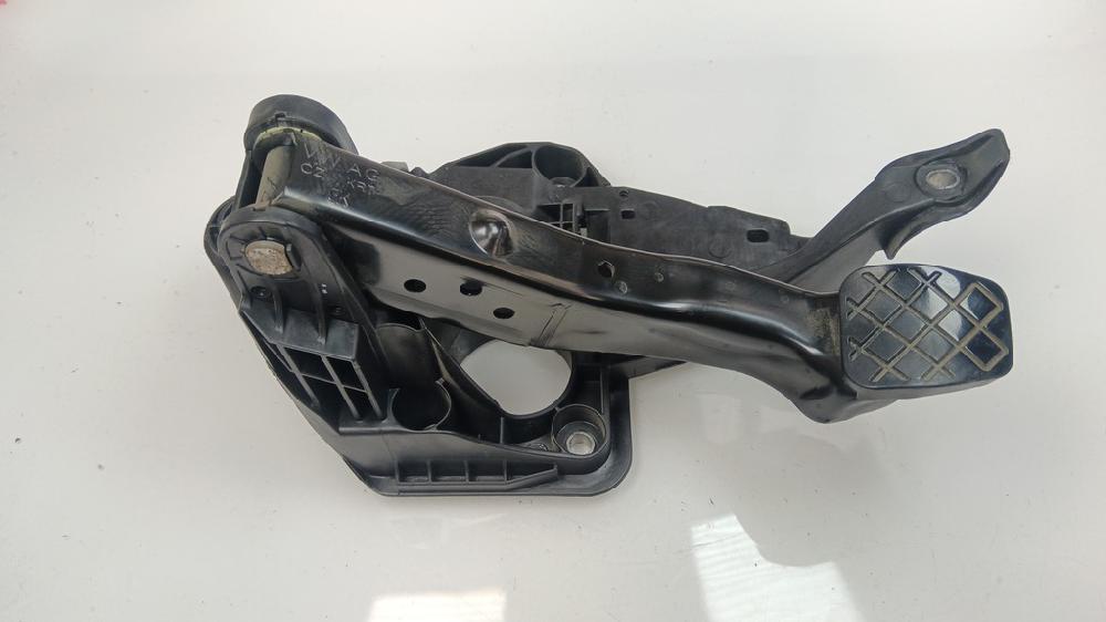 PEDAL FRENO VOLKSWAGEN POLO 1.4 MT 75CV | 55KW