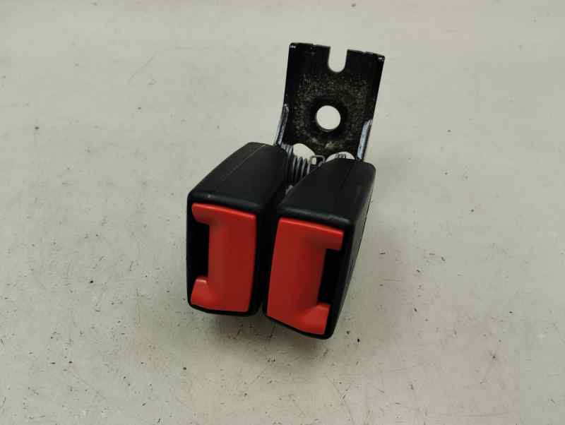 ANCLAJE CINTURON TRASERO DERECHO FORD FIESTA 1.25 MT 82CV