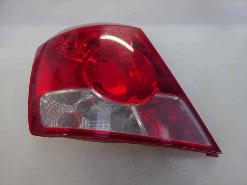 PILOTO TRASERO IZQUIERDO DAEWOO KALOS 1.2 MT 72CV