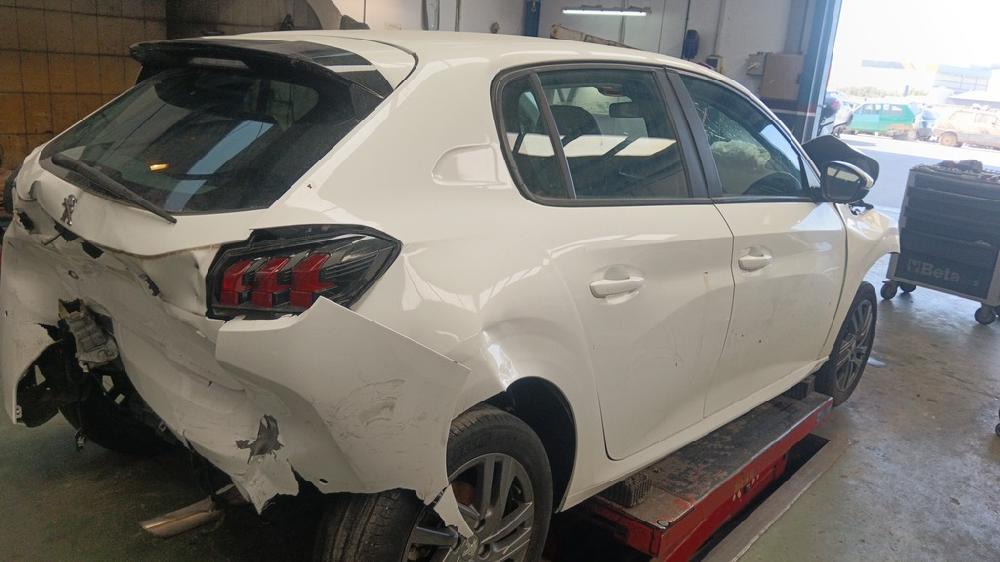 MANDO ELEVALUNAS DELANTERO IZQUIERDO PEUGEOT 208 2021 1.5 MT 102CV | 75KW