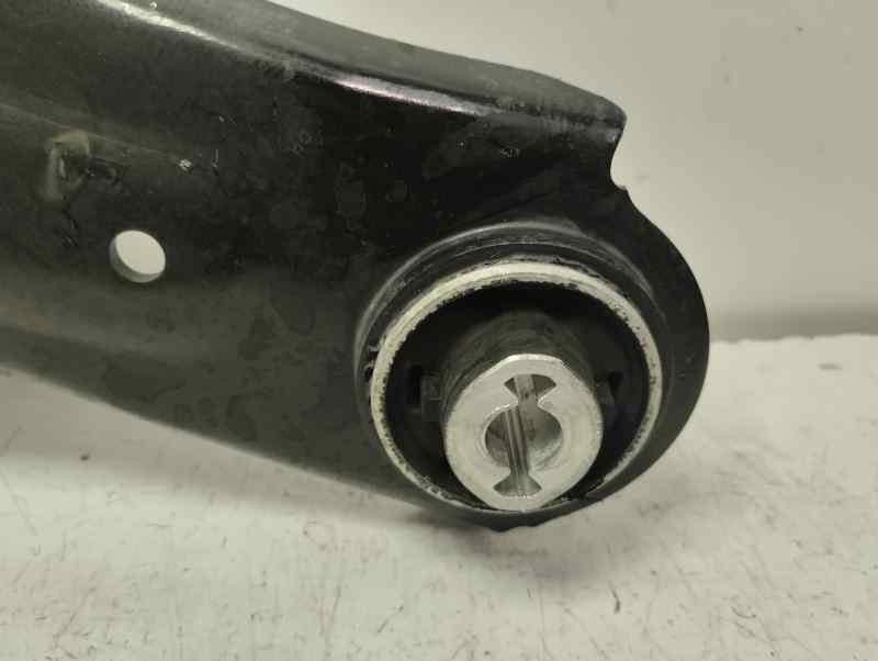 BRAZO SUSPENSION INFERIOR DELANTERO DERECHO RENAULT CLIO 1.5 MT 101CV