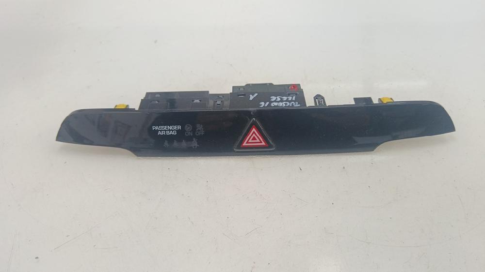 WARNING HYUNDAI TUCSON 1.6 MT 132CV