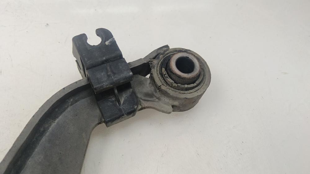 BRAZO SUSPENSION SUPERIOR TRASERO DERECHO VOLKSWAGEN JETTA 1.6 TDI MT 105CV