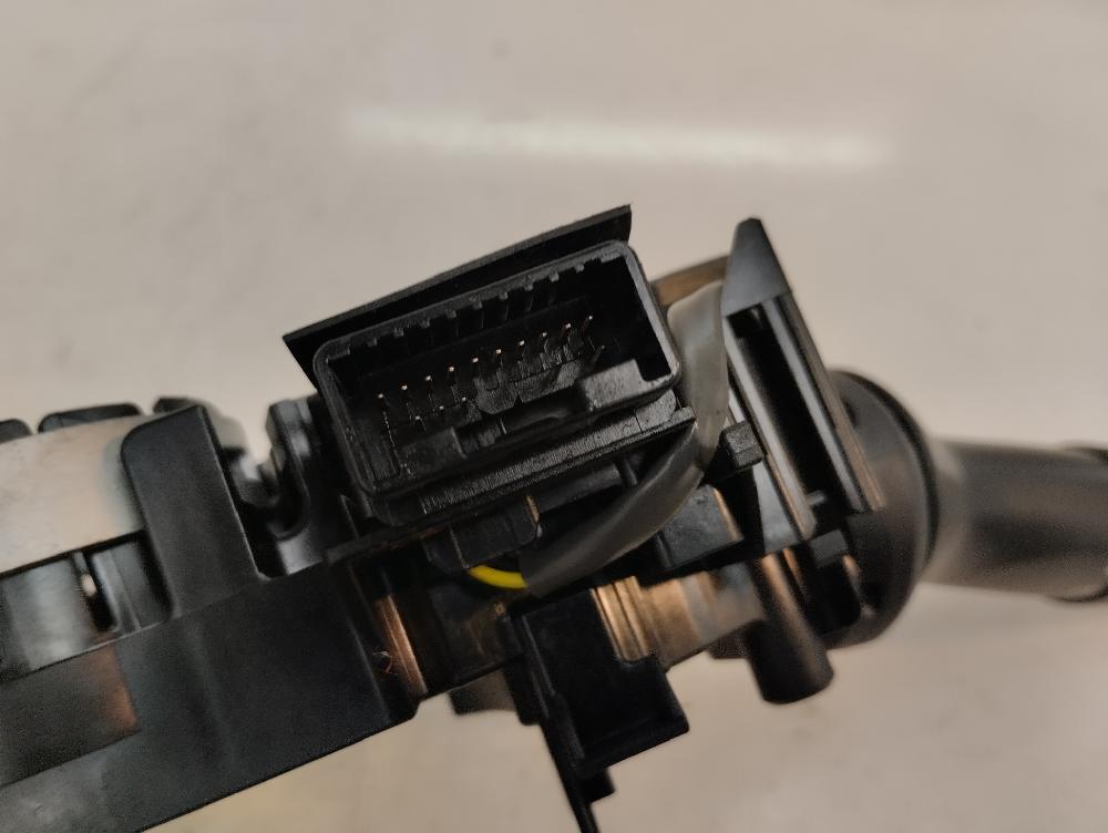 MANDO LUCES TOYOTA VERSO 2.0 D-4D MT 128CV