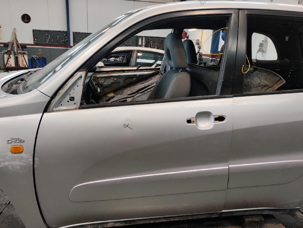 PUERTA DELANTERA IZQUIERDA TOYOTA RAV4 2002 2.0 MT 4WD 116CV | 85KW