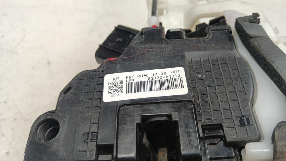 CERRADURA PUERTA DELANTERA DERECHA KIA CARENS 1.6 MT 135CV | 99KW