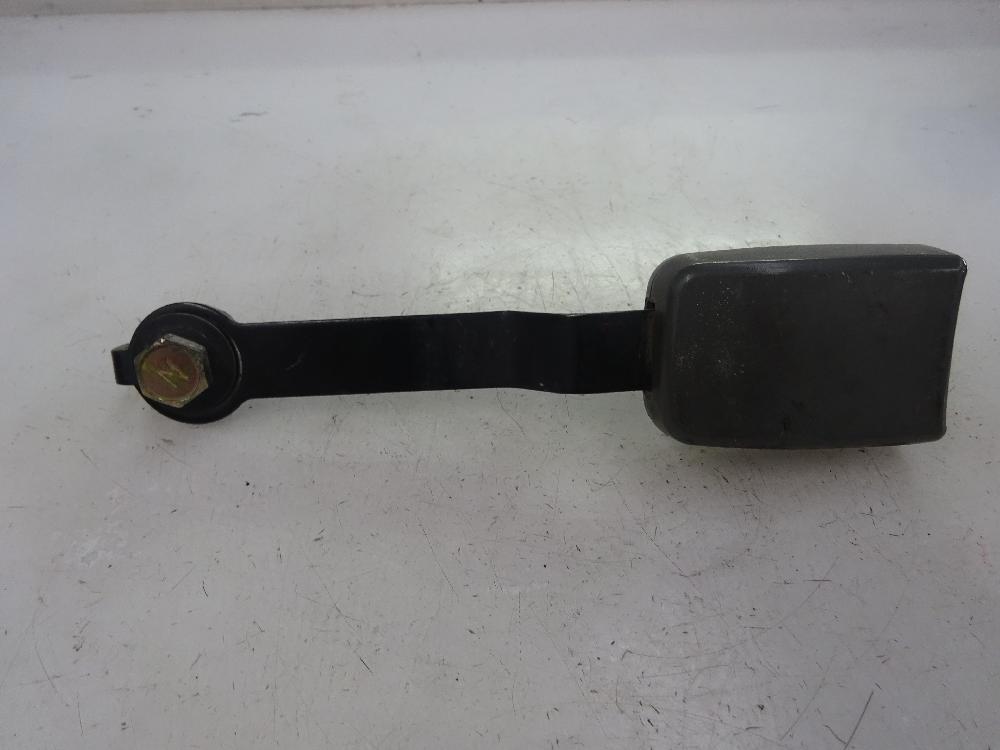 ANCLAJE CINTURON DELANTERO IZQUIERDO NISSAN TERRANO 2.7 TD MT AWD 100CV