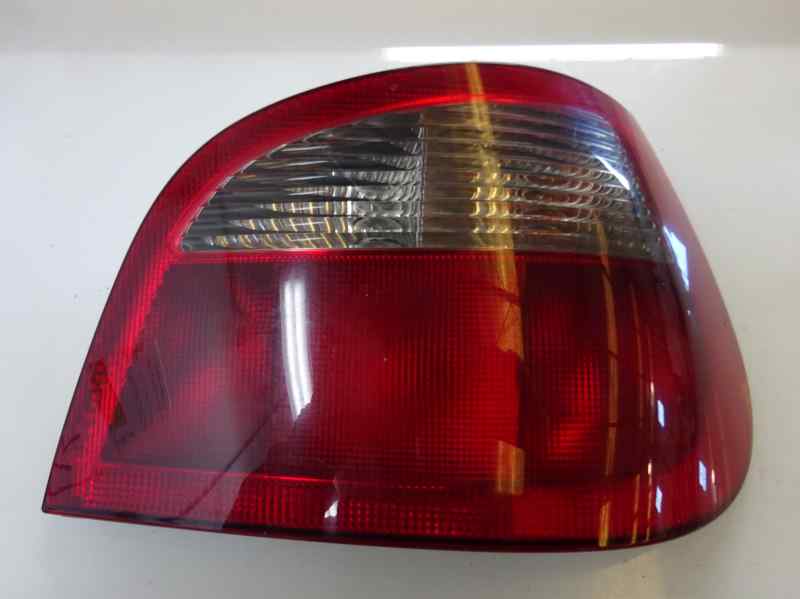 PILOTO TRASERO DERECHO RENAULT MEGANE 1.9 DTI MT 98CV | 72KW
