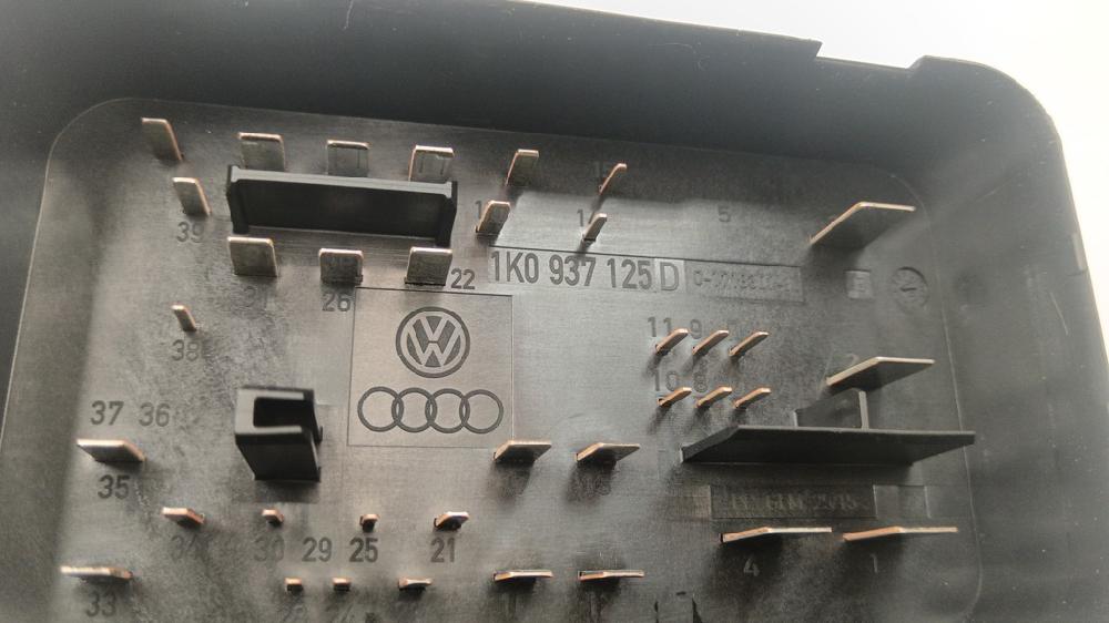 CAJA RELES FUSIBLES VOLKSWAGEN JETTA 1.6 TDI MT 105CV