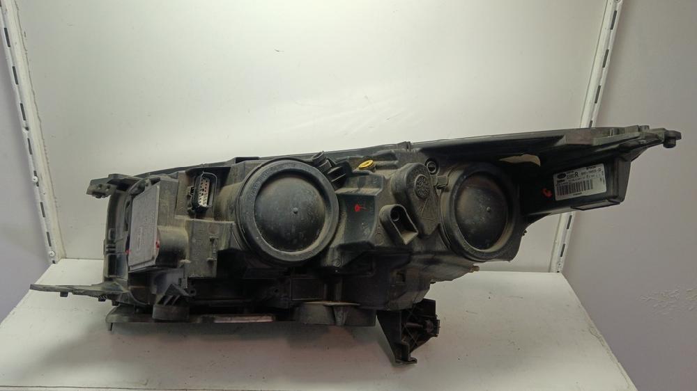 FARO DERECHO FORD KUGA 1.5 MT 120CV