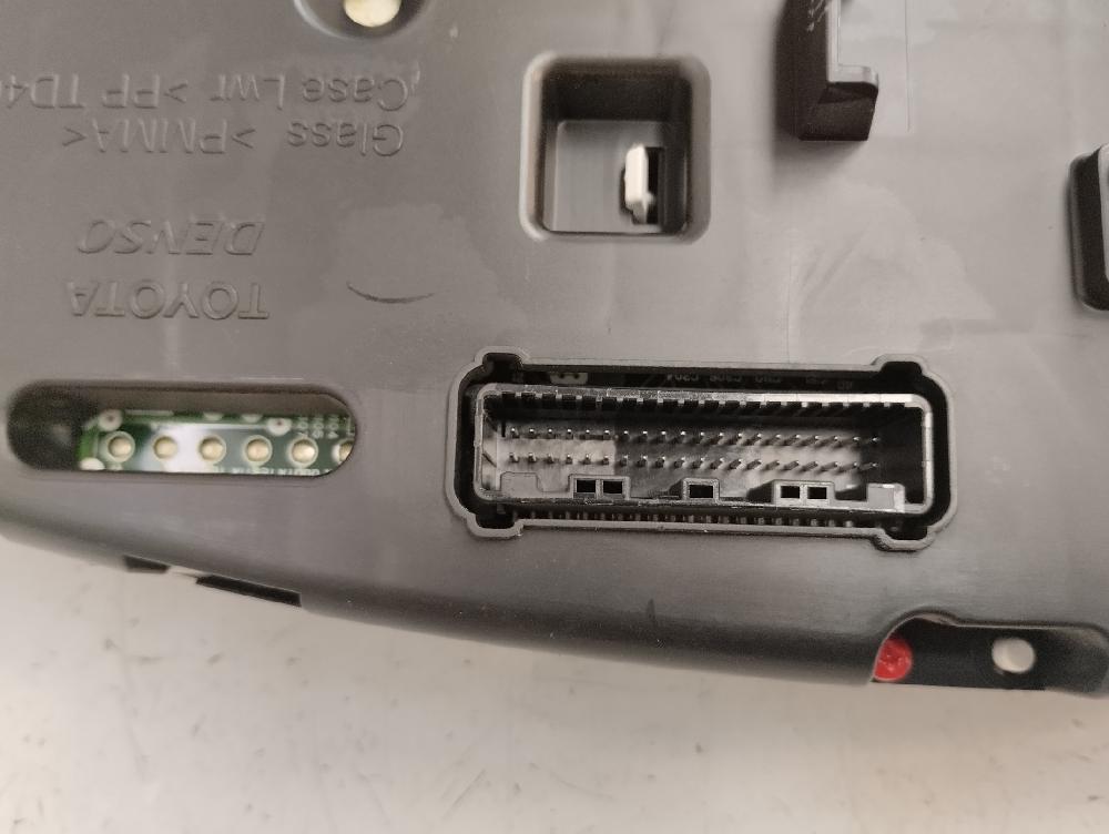 CUADRO INSTRUMENTOS TOYOTA VERSO 2.0 D-4D MT 128CV