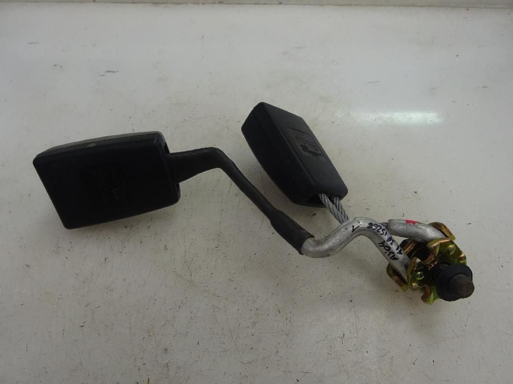 ANCLAJE CINTURON TRASERO IZQUIERDO AUDI A3 2.0 TDI MT 140CV
