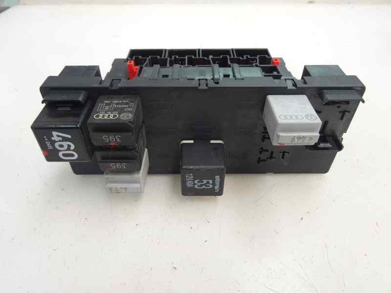 CAJA RELES FUSIBLES AUDI A3 2004 2.0 TDI MT QUATTRO 140CV