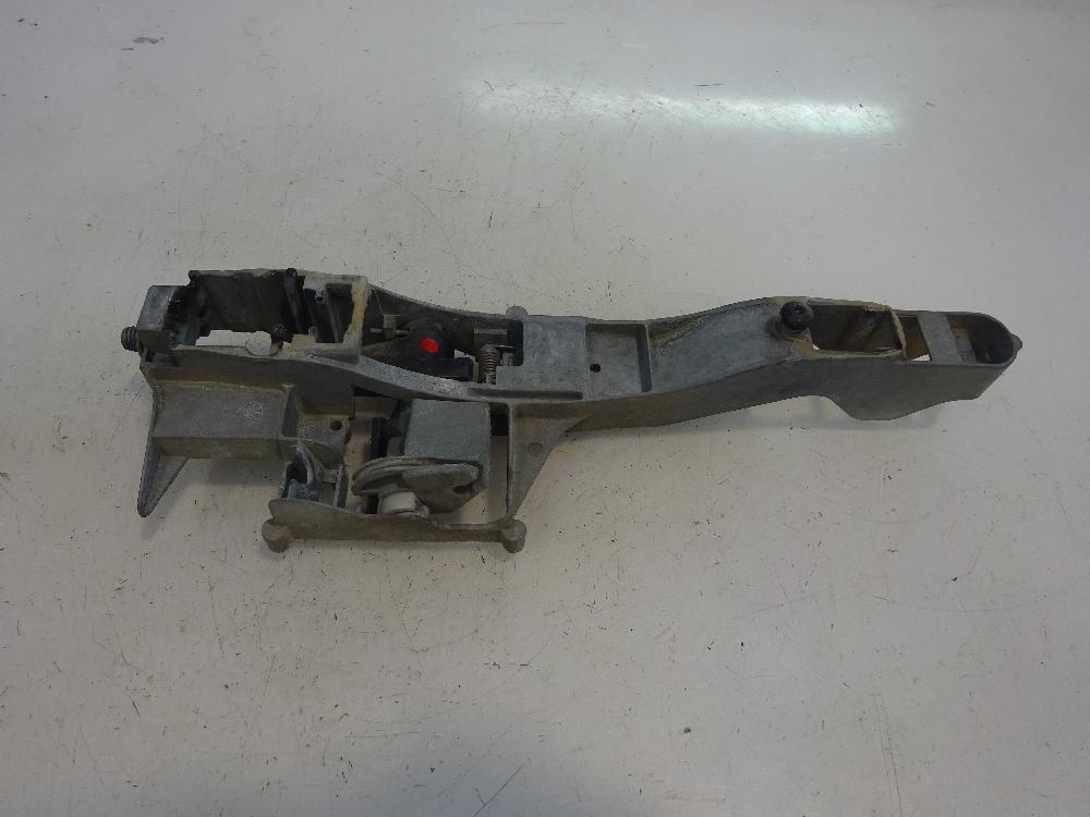 SOPORTE MANETA EXTERIOR DELANTERA IZQUIERDA PEUGEOT 308 1.6 HDI MT 110CV