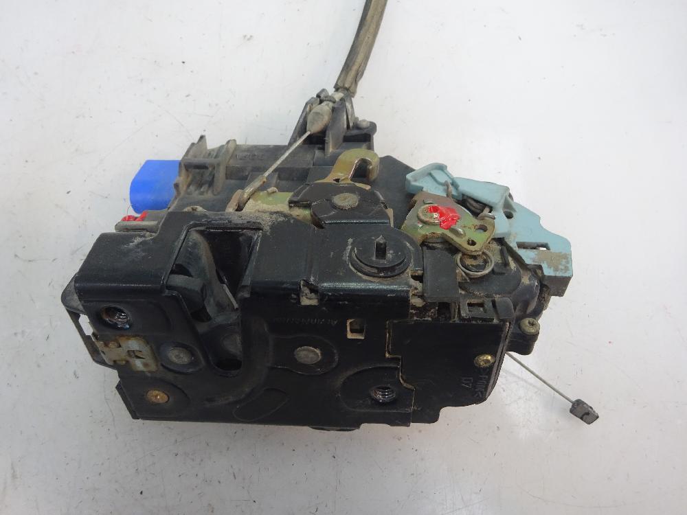 CERRADURA PUERTA TRASERA DERECHA SEAT TOLEDO 1.9 TD MT 105CV