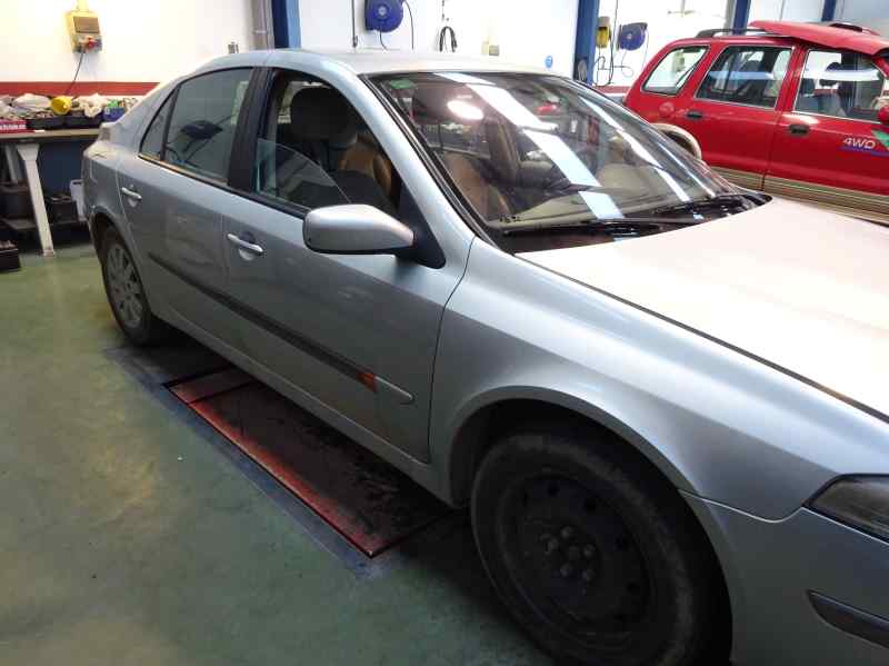 FARO DERECHO RENAULT LAGUNA 2003 2.2 DCI MT 150CV | 110KW