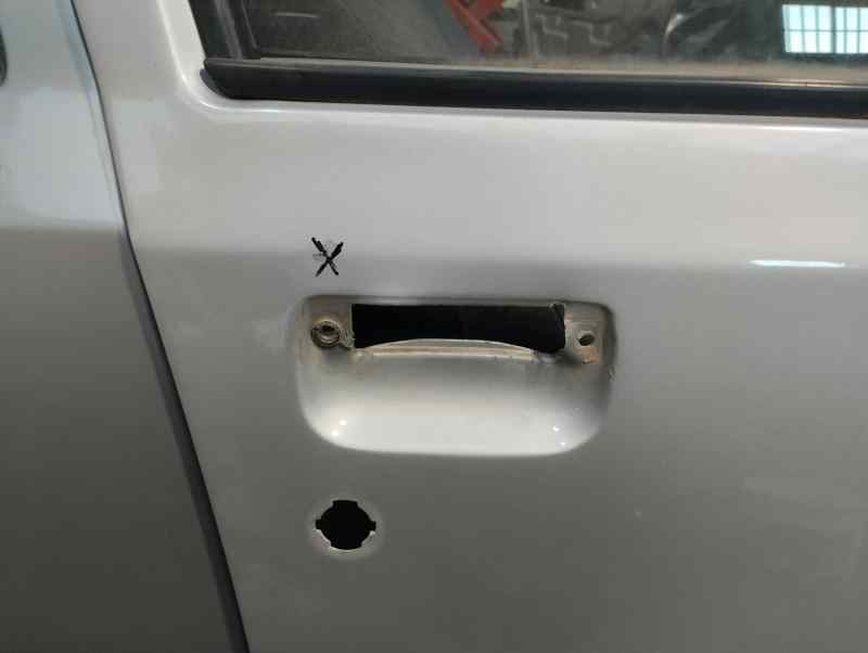 PUERTA DELANTERA DERECHA PEUGEOT 205 OTROS
