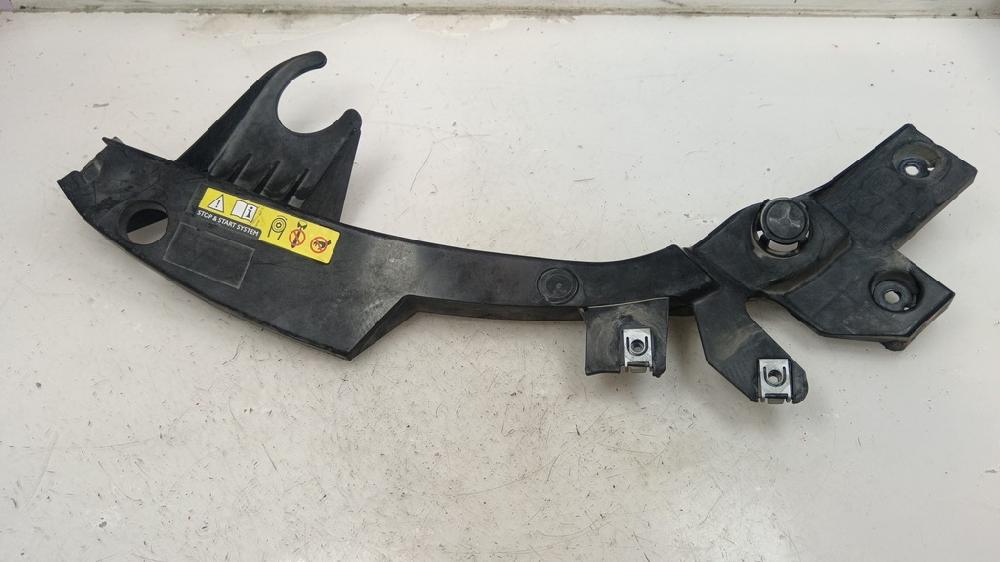 SOPORTE FARO DERECHO TOYOTA PROACE 1.6 MT 115CV | 85KW