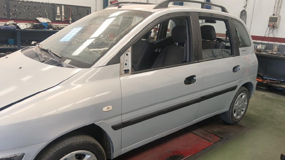 PUERTA DELANTERA IZQUIERDA HYUNDAI MATRIX 1.5 CRDI MT 82CV | 60KW
