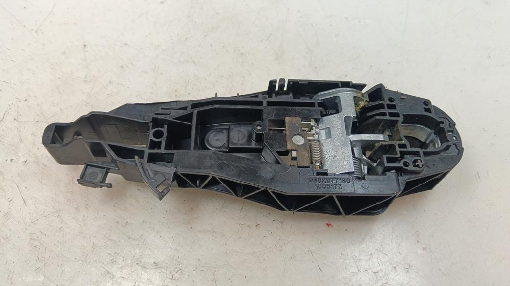 SOPORTE MANETA EXTERIOR DELANTERA DERECHA CITROEN C4 CACTUS 1.6 MT 99CV | 73KW