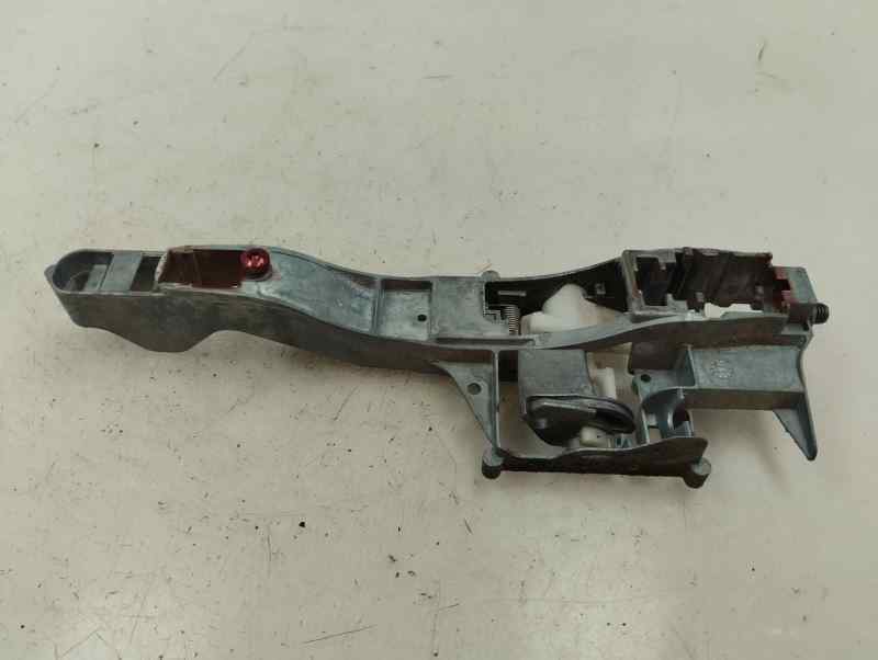 SOPORTE MANETA EXTERIOR DELANTERA DERECHA PEUGEOT 208 1.2 MT 110CV | 81KW