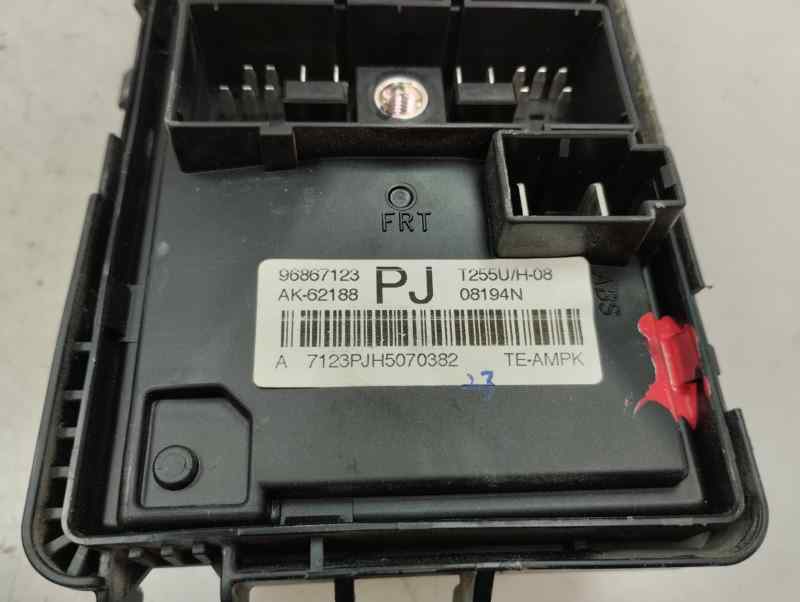 CAJA RELES FUSIBLES CHEVROLET AVEO 1.4 MT 101CV | 74KW