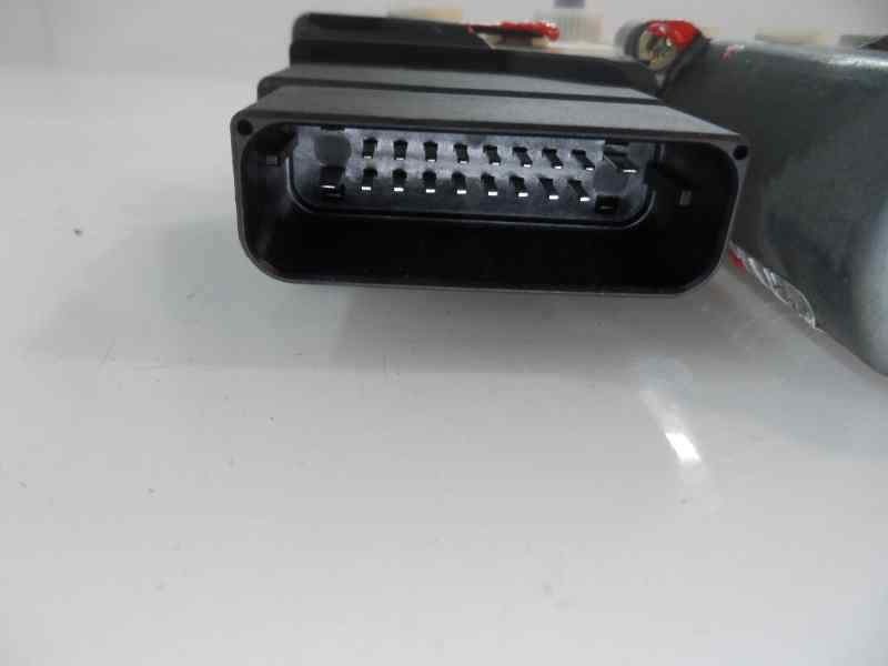 MOTOR ELEVALUNAS TRASERO IZQUIERDO VOLKSWAGEN GOLF 1.9 TDI 5MT 105CV