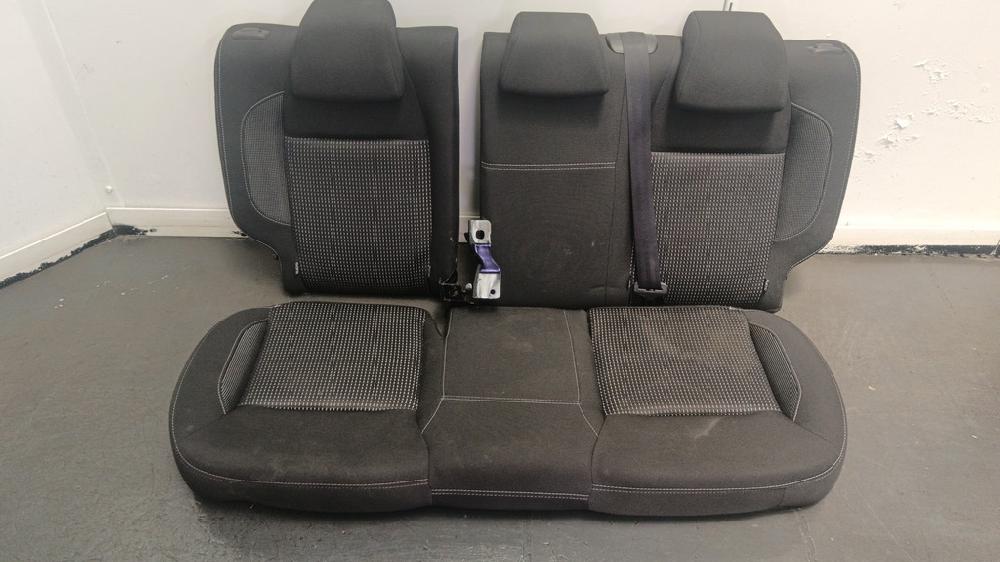 JUEGO ASIENTOS COMPLETO PEUGEOT 208 1.2 MT 110CV | 81KW