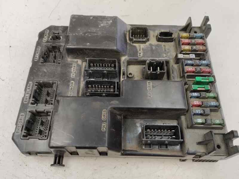 CAJA RELES FUSIBLES PEUGEOT 307 2.0 HDI MT 90CV