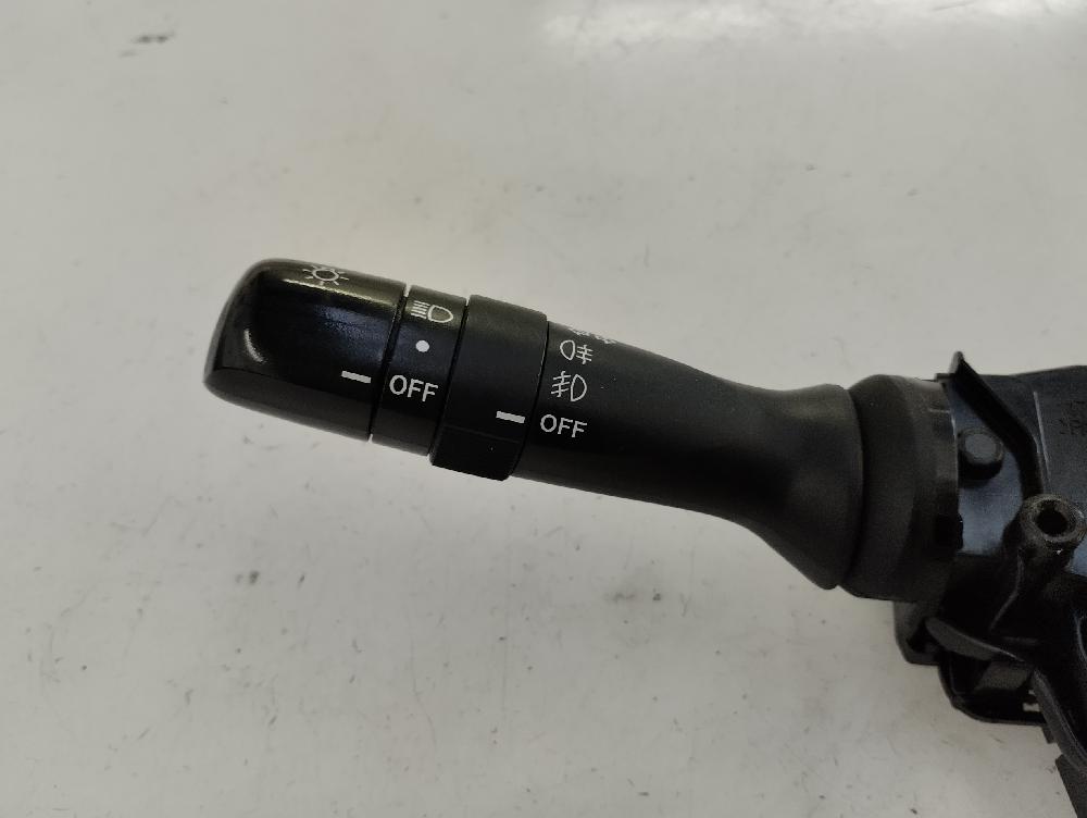 MANDO LUCES TOYOTA AURIS 1.4 MT 97CV | 71KW